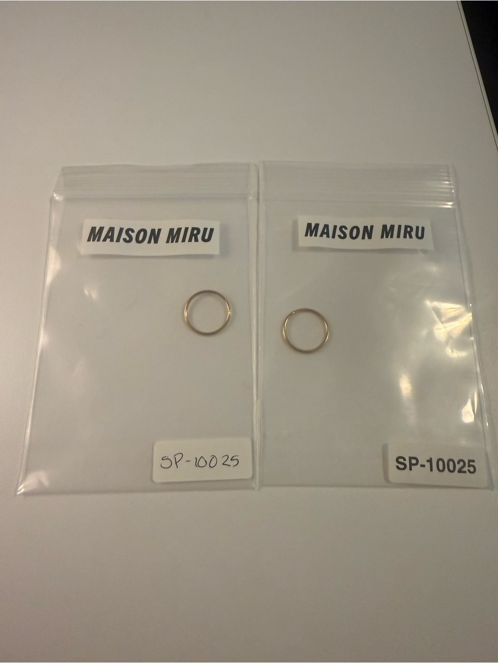 MAISON MIRU Classic Cartilage Hoop Earrings - 14K gold PVD plating